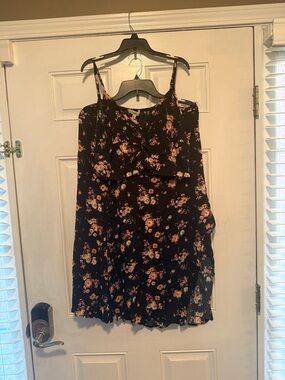 2 piece Floral Print Black Spaghetti Strap Women’s Top